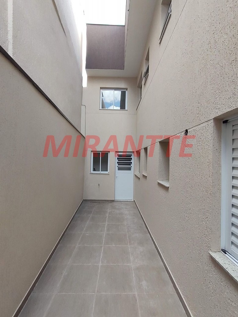Cond. fechado de 65m² com 2 quartos em Vila Gustavo