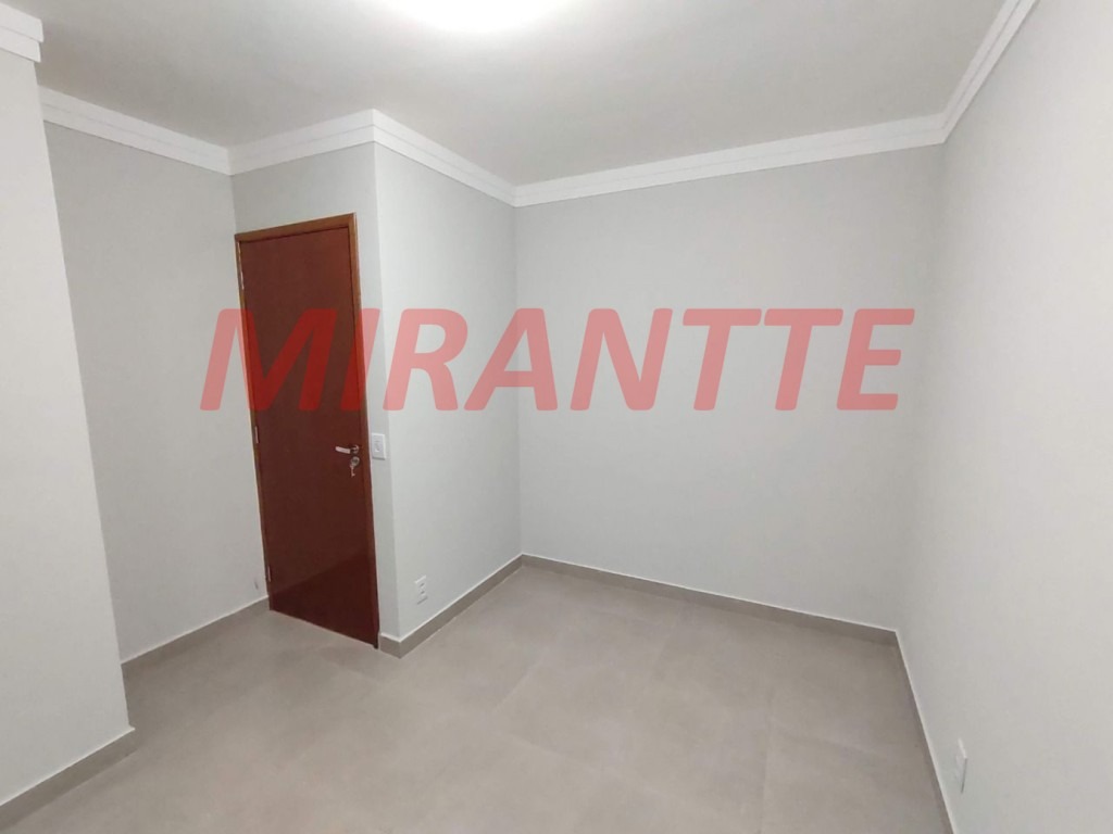 Cond. fechado de 65m² com 2 quartos em Vila Gustavo