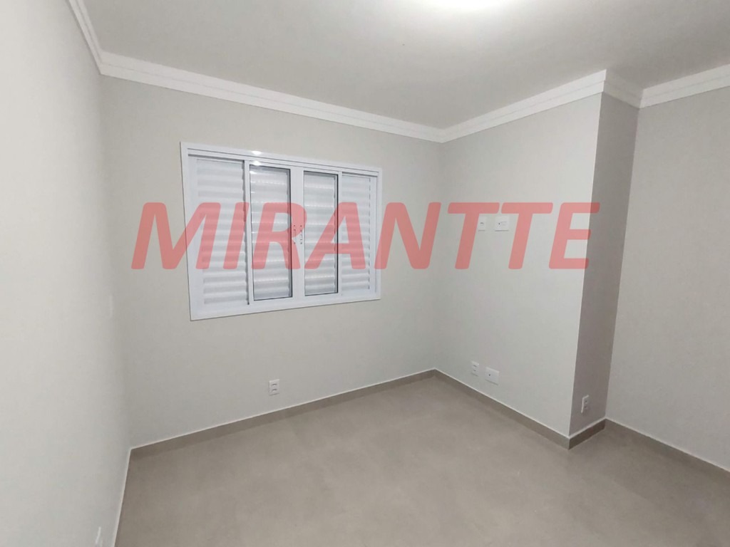 Cond. fechado de 65m² com 2 quartos em Vila Gustavo