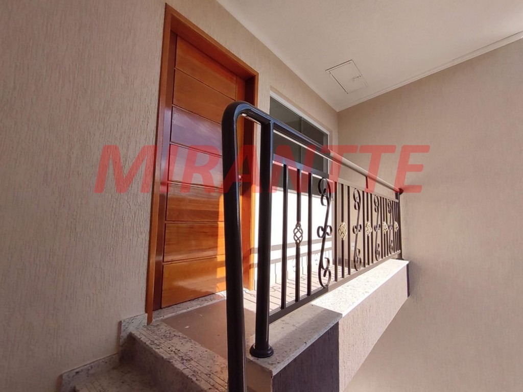 Cond. fechado de 65m² com 2 quartos em Vila Gustavo