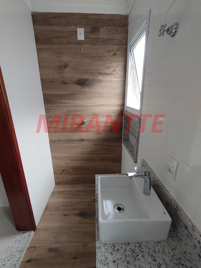 Cond. fechado de 65m² com 2 quartos em Vila Gustavo