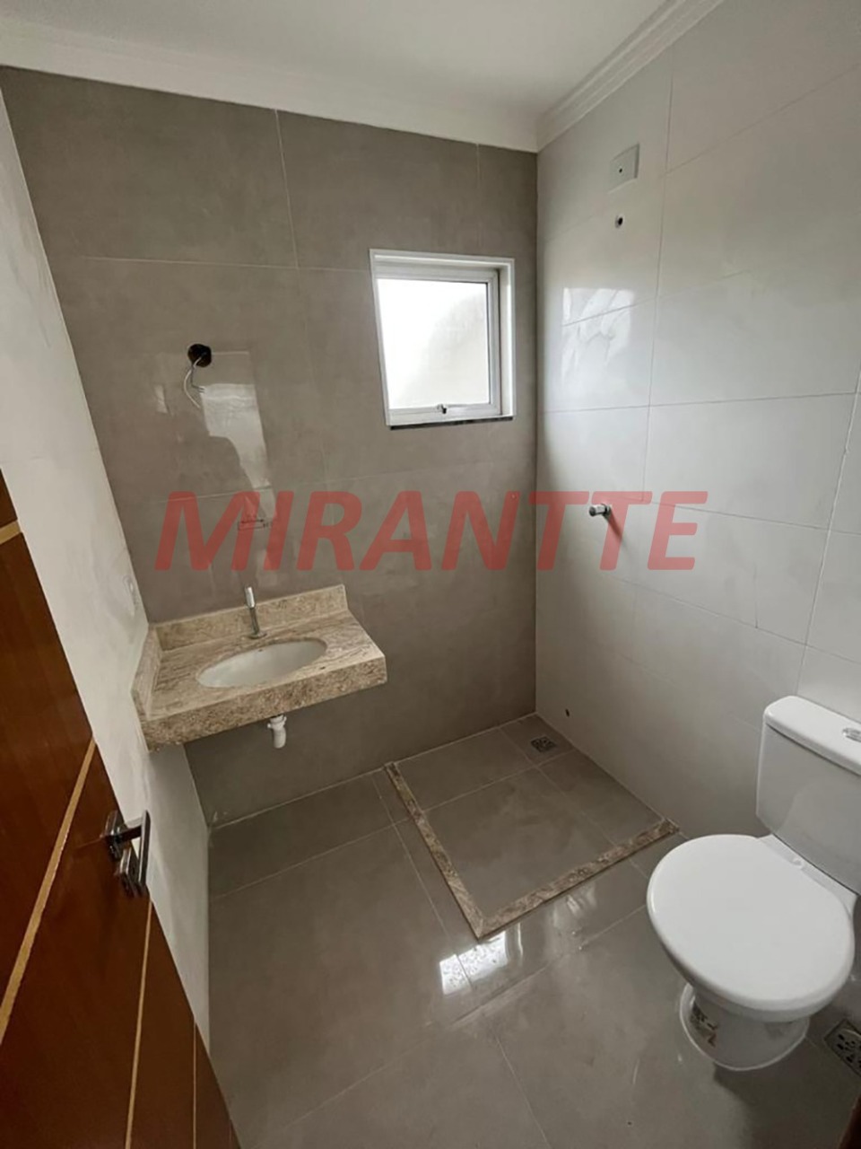Cond. fechado de 65m² com 2 quartos em Imirim