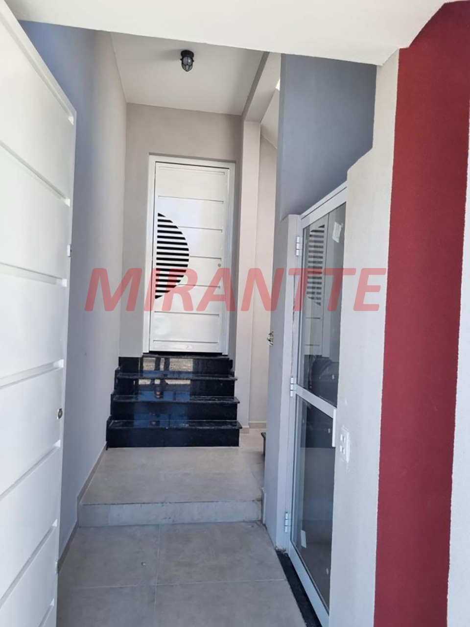 Cond. fechado de 65m² com 2 quartos em Imirim