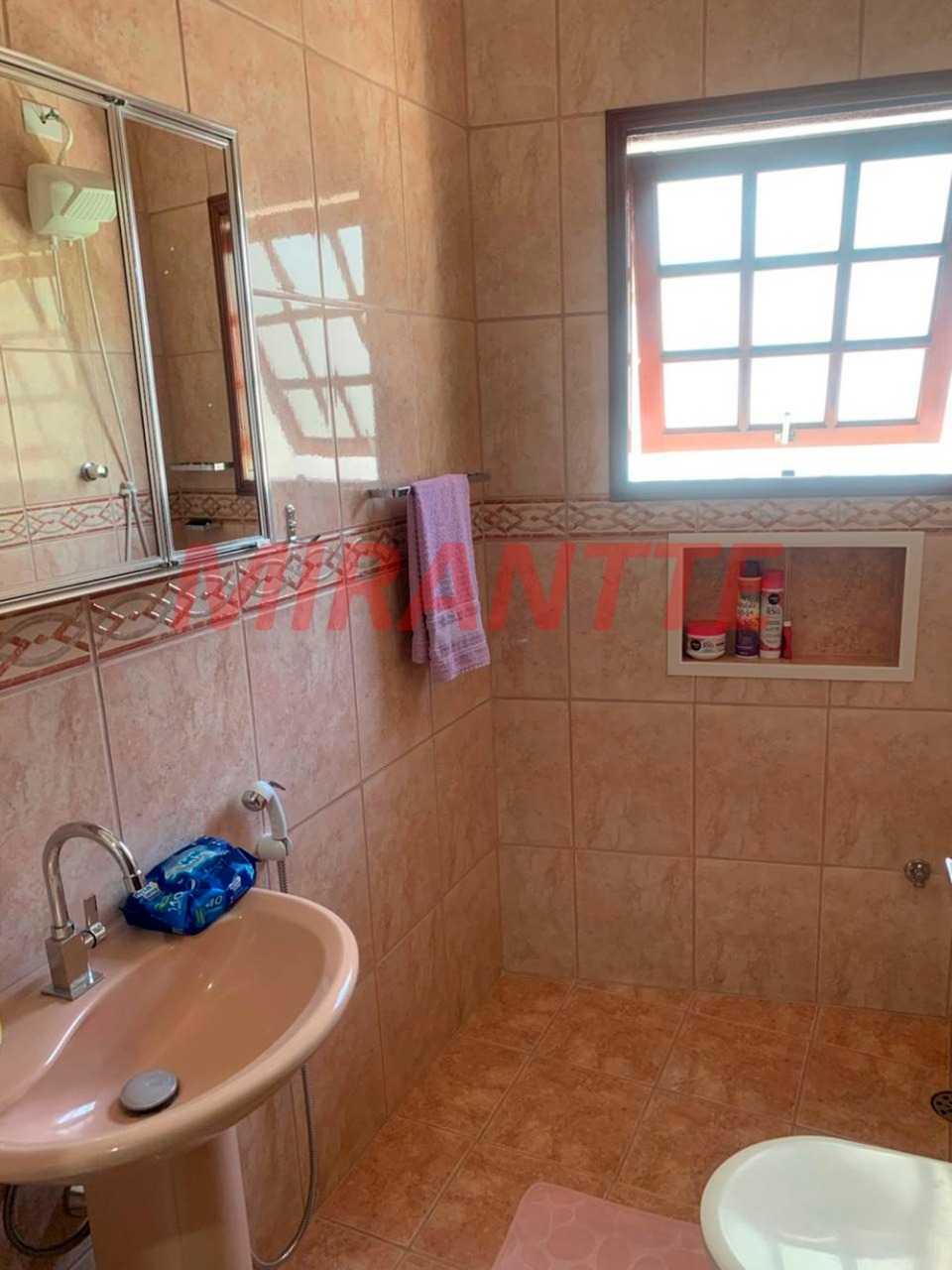 Sobrado de 226m² com 3 quartos em Parada Inglesa