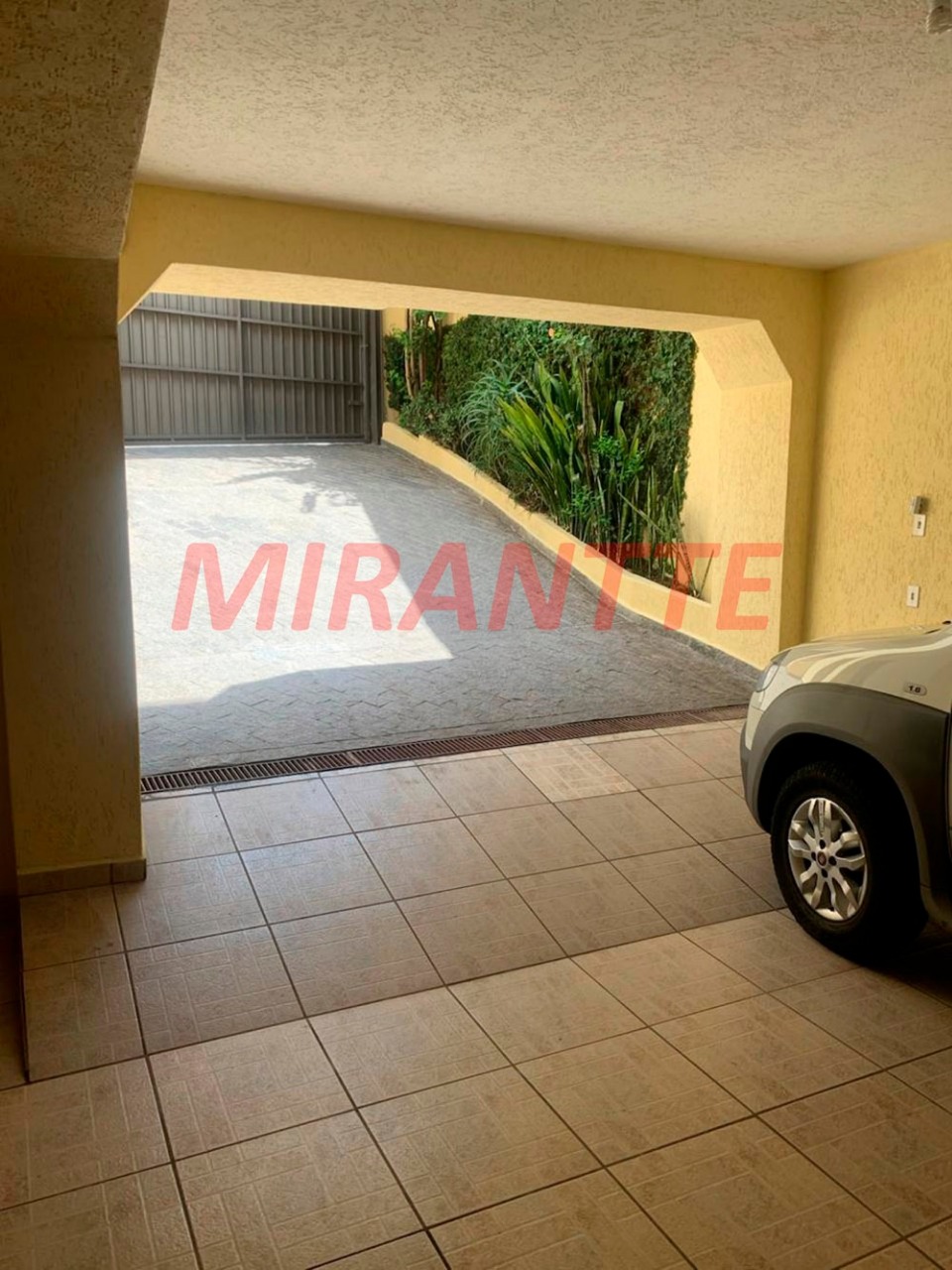Sobrado de 226m² com 3 quartos em Parada Inglesa