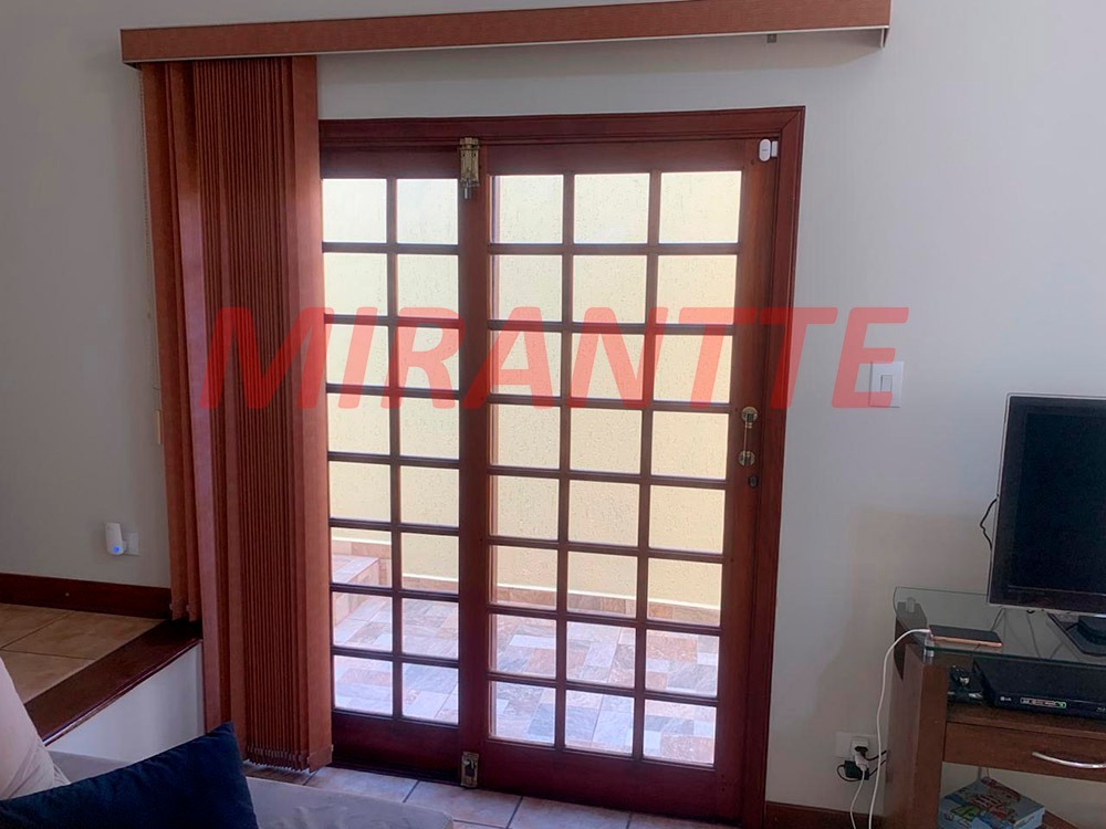 Sobrado de 226m² com 3 quartos em Parada Inglesa