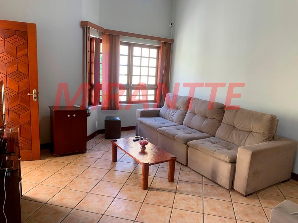 Sobrado de 226m² com 3 quartos em Parada Inglesa