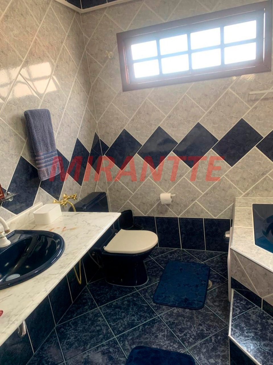 Sobrado de 226m² com 3 quartos em Parada Inglesa