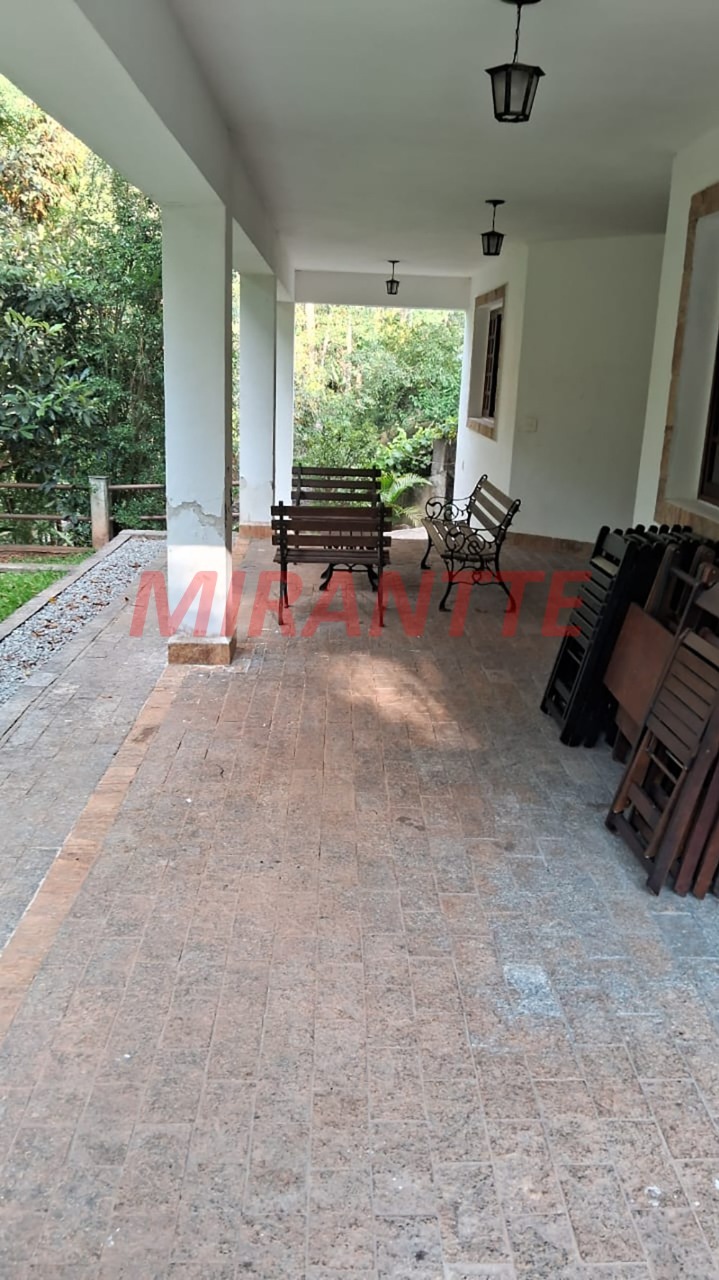 Cond. fechado de 430m² com 3 quartos em Serra da Cantareira