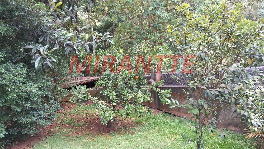 Cond. fechado de 430m² com 3 quartos em Serra da Cantareira