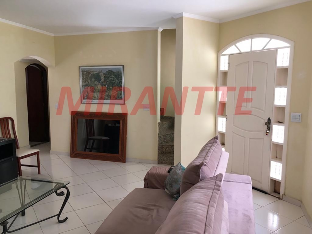 Cond. fechado de 180m² com 3 quartos em Horto Florestal