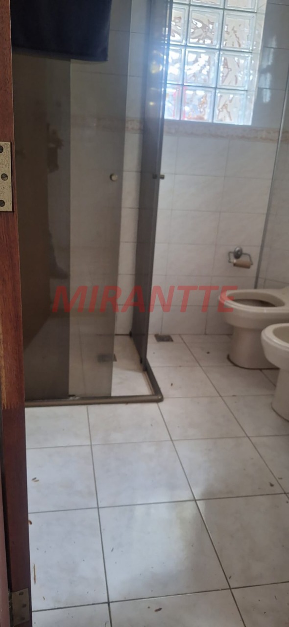 Sobrado de 169m² com 4 quartos em Água Fria
