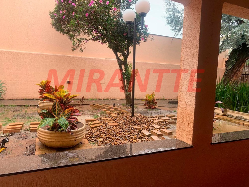 Casa terrea de 700m² com 4 quartos em Jardim Leonor Mendes De Barros