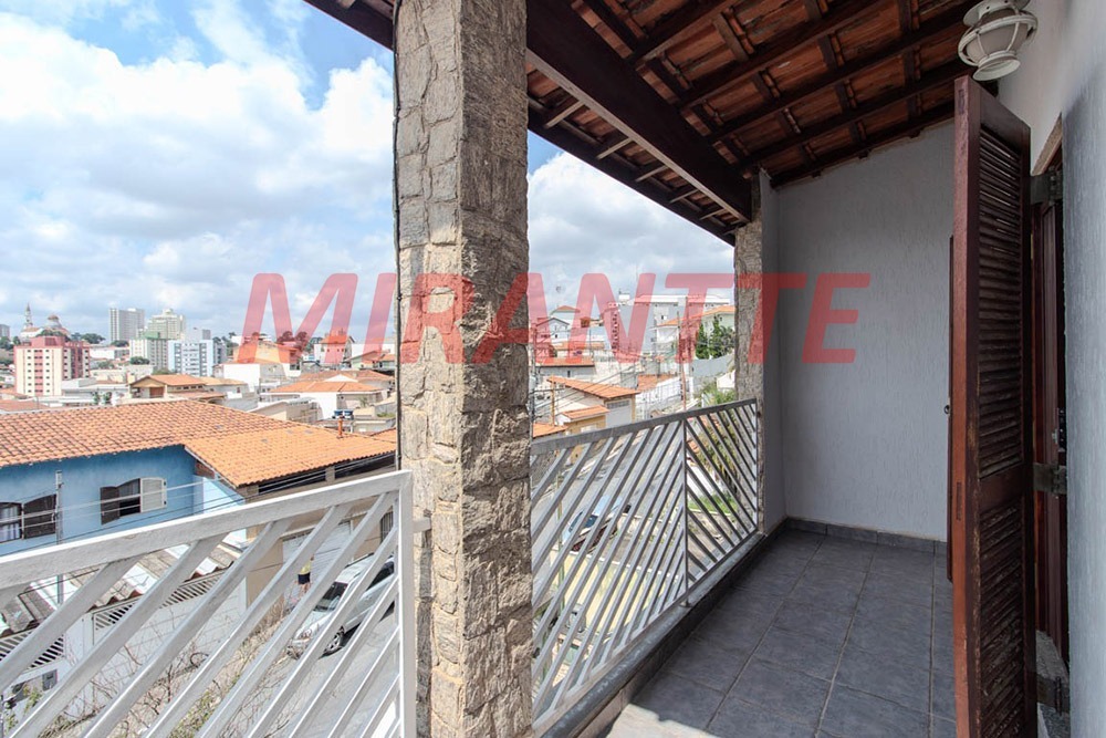 Sobrado de 208m² com 4 quartos em Vila Mazzei
