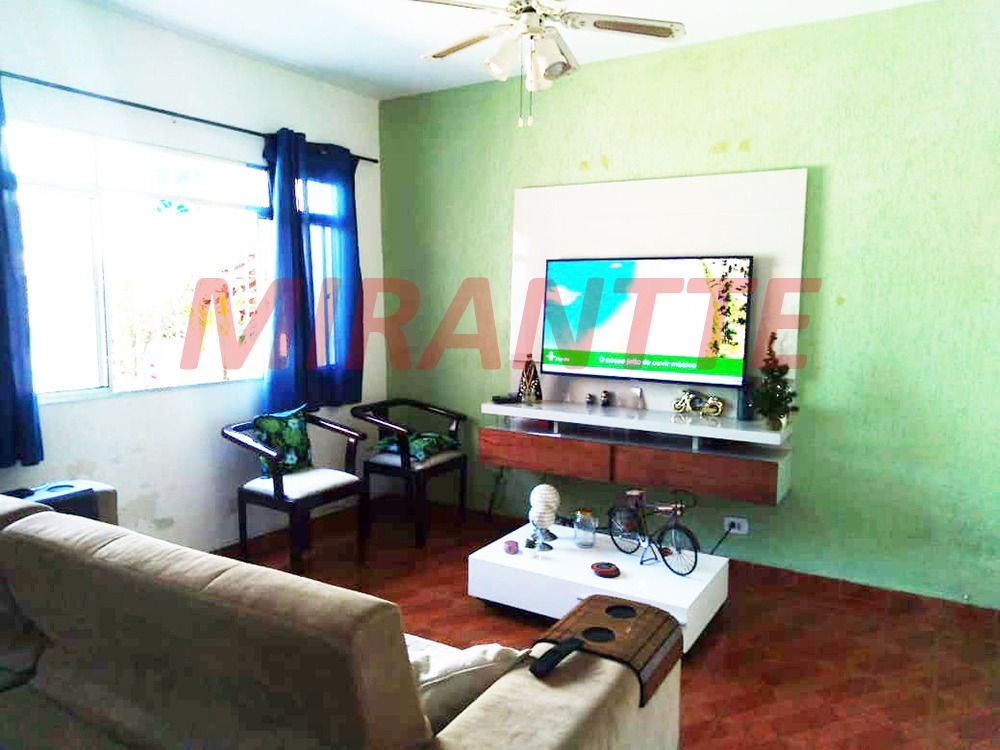 Casa terrea de 240m² com 4 quartos em Tremembe