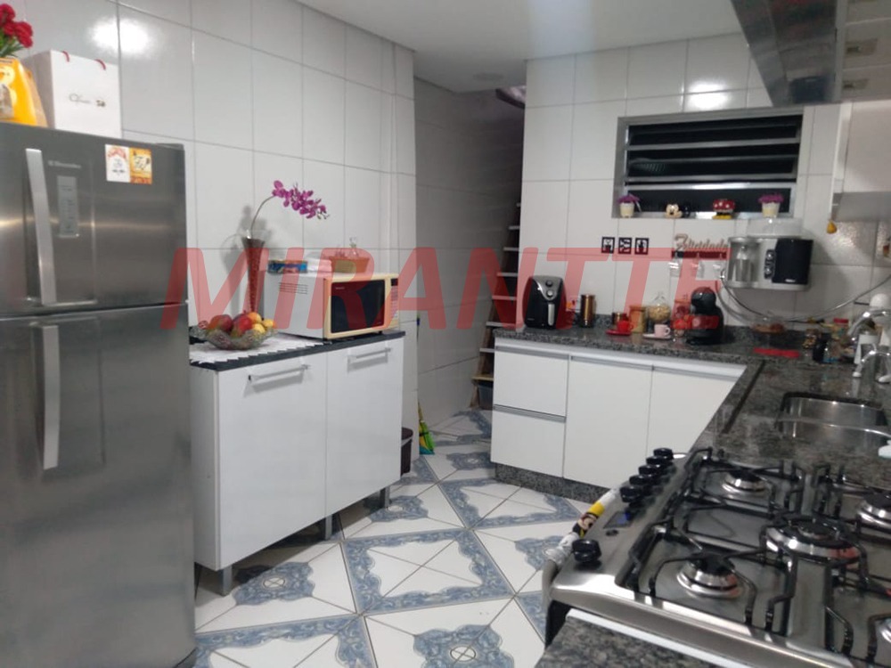 Casa terrea de 240m² com 4 quartos em Tremembe