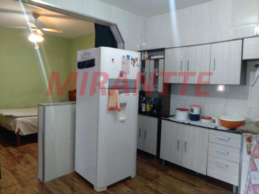 Casa terrea de 240m² com 4 quartos em Tremembe