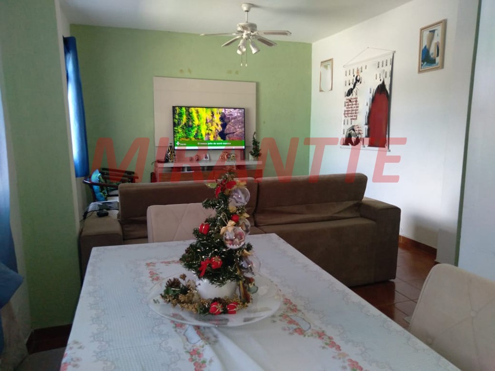 Casa terrea de 240m² com 4 quartos em Tremembe