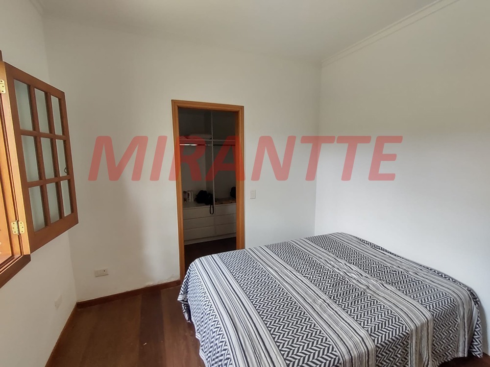Cond. fechado de 272.23m² com 4 quartos em lago do imperador