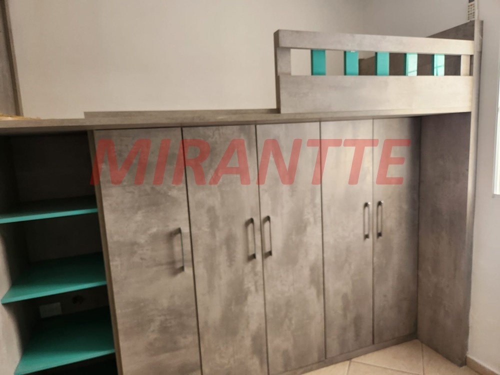Sobrado de 250m² com 3 quartos em Vila Castelo