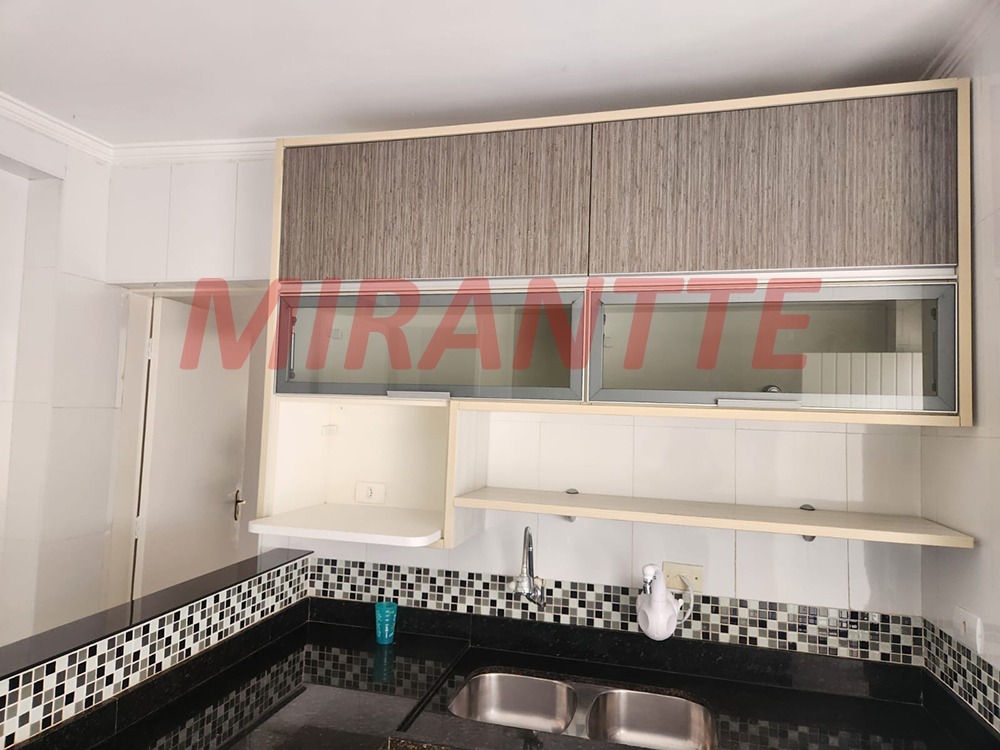 Sobrado de 250m² com 3 quartos em Vila Castelo