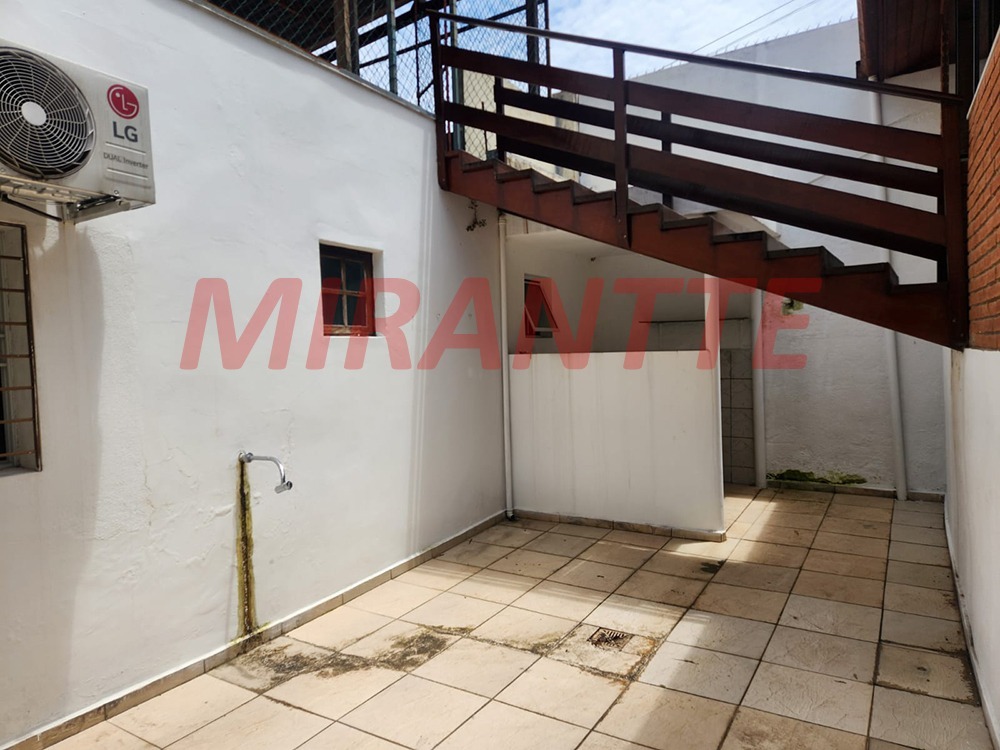 Sobrado de 250m² com 3 quartos em Vila Castelo