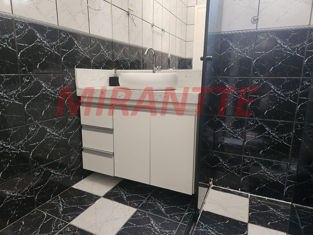 Sobrado de 250m² com 3 quartos em Vila Castelo
