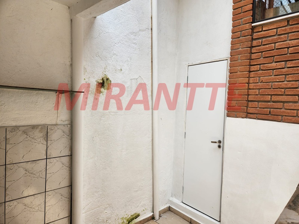Sobrado de 250m² com 3 quartos em Vila Castelo