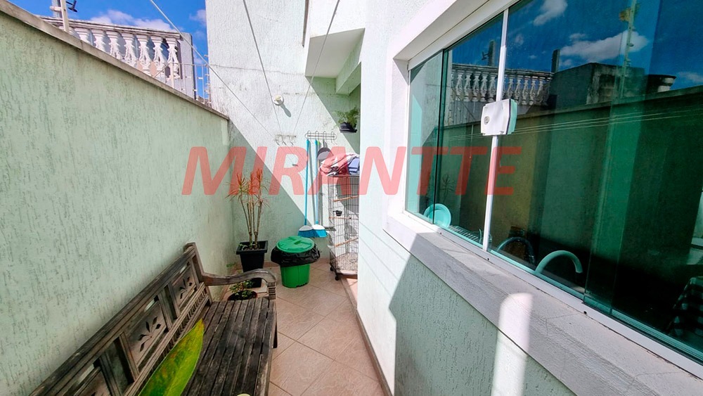 Sobrado de 140m² com 2 quartos em Vila Mazzei