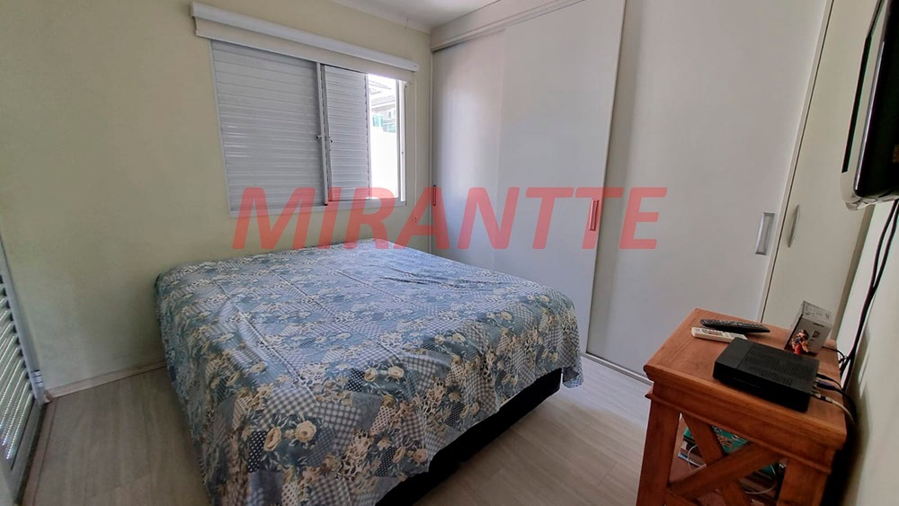 Sobrado de 140m² com 2 quartos em Vila Mazzei