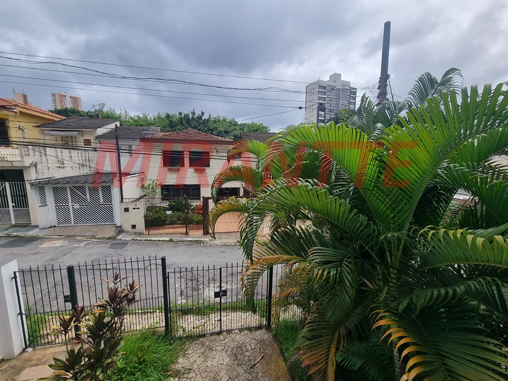 Sobrado de 246m² com 4 quartos em Santana