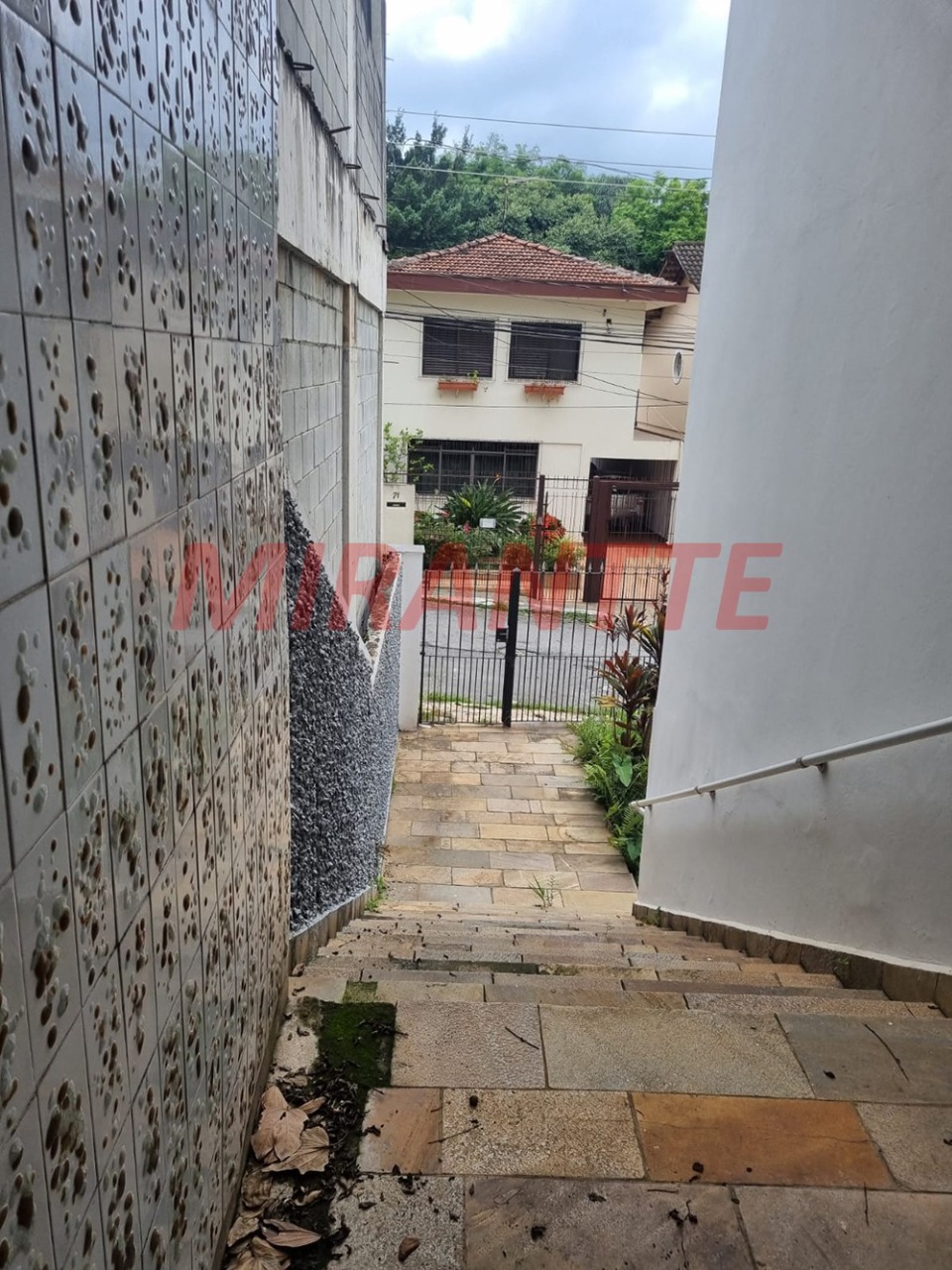 Sobrado de 246m² com 4 quartos em Santana