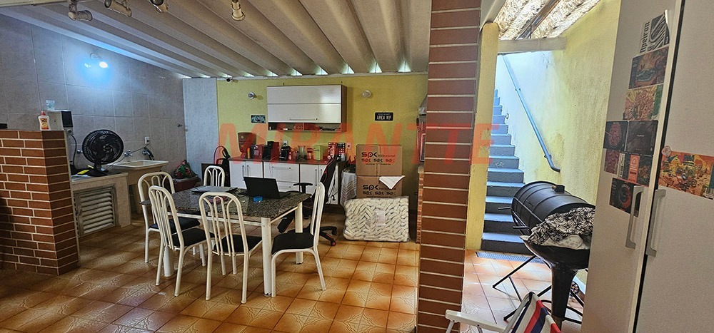 Sobrado de 160m² com 3 quartos em Vila Irmaos Arnoni