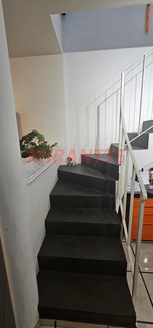 Sobrado de 160m² com 3 quartos em Vila Irmaos Arnoni
