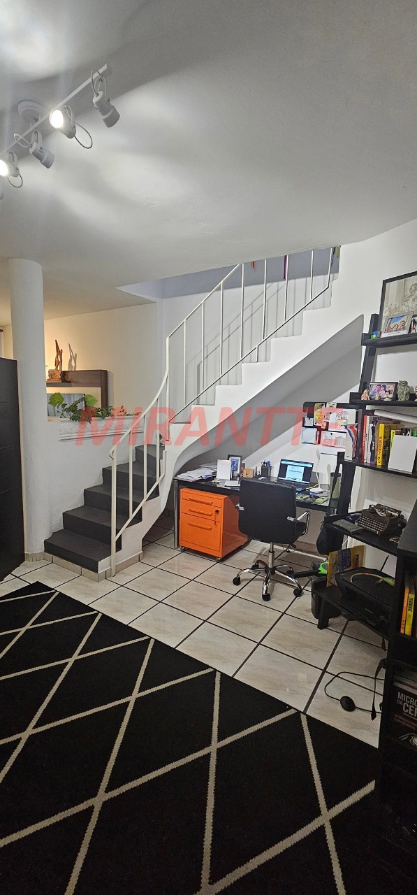 Sobrado de 160m² com 3 quartos em Vila Irmaos Arnoni