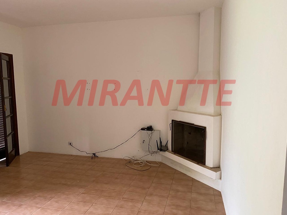 Cond. fechado de 267m² com 2 quartos em Morada Das Flores