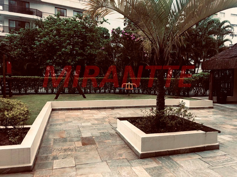 Apartamento de 172m² com 4 quartos em Santana