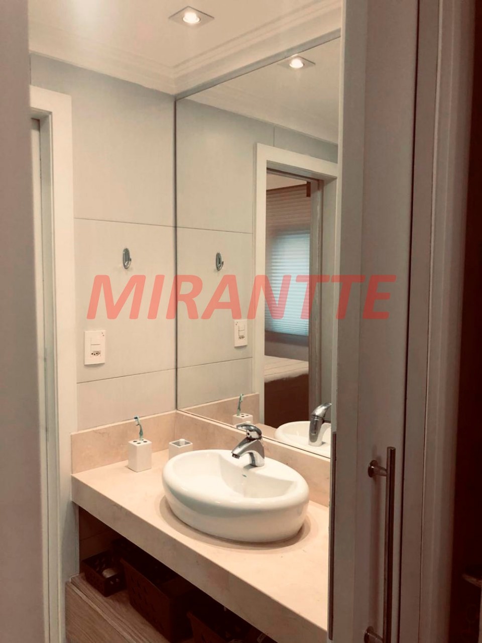 Apartamento de 172m² com 4 quartos em Santana