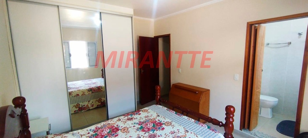 Sobrado de 85m² com 3 quartos em Água Fria