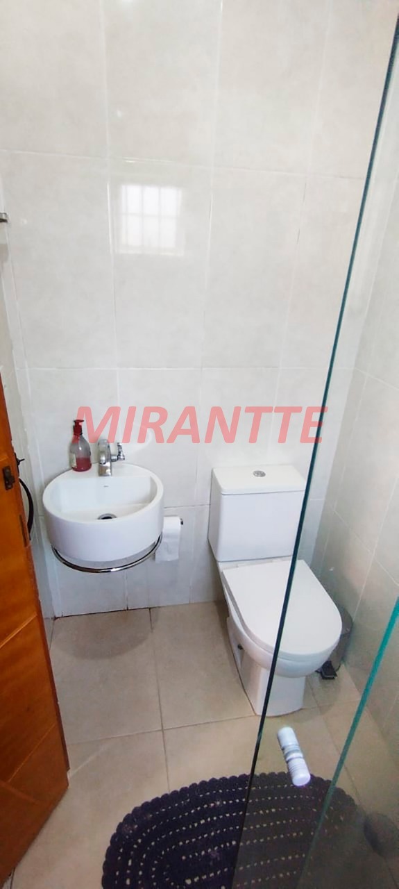 Sobrado de 85m² com 3 quartos em Água Fria