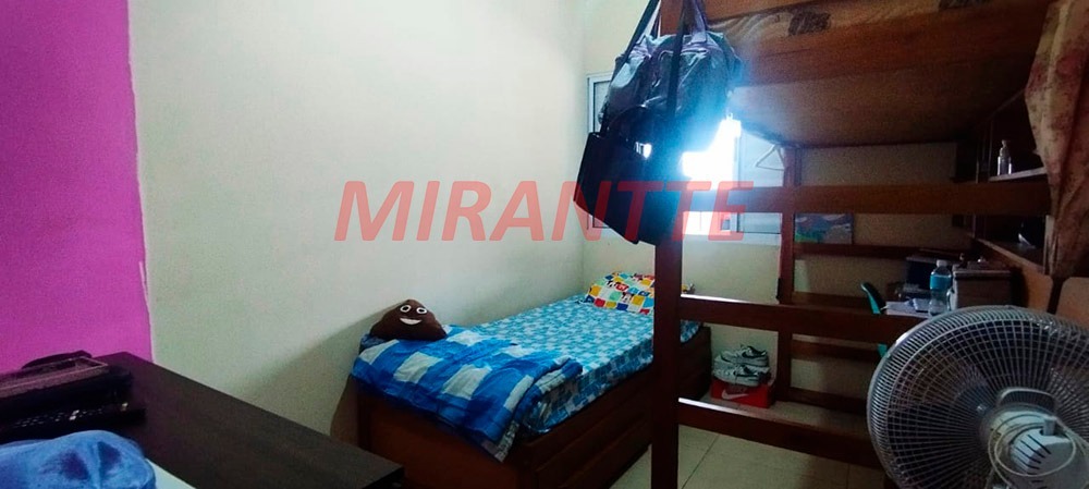Sobrado de 85m² com 3 quartos em Água Fria