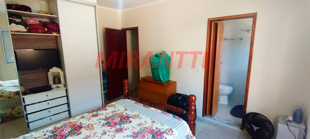 Sobrado de 85m² com 3 quartos em Água Fria