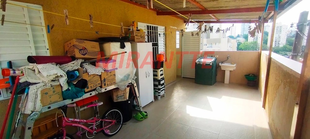 Sobrado de 85m² com 3 quartos em Água Fria
