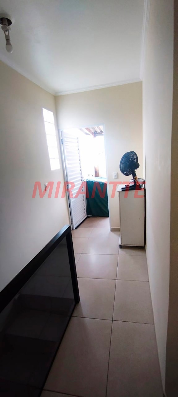 Sobrado de 85m² com 3 quartos em Água Fria