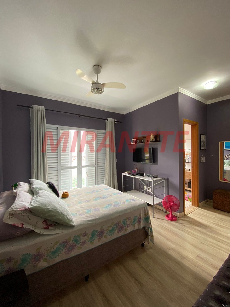 Sobrado de 300m² com 3 quartos em Santa Teresinha