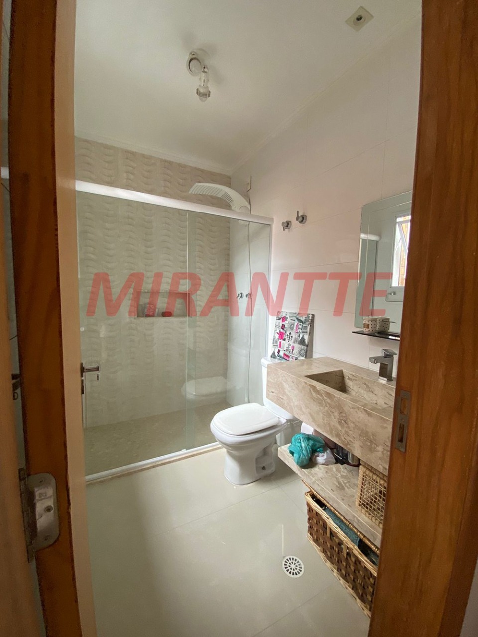 Sobrado de 300m² com 3 quartos em Santa Teresinha