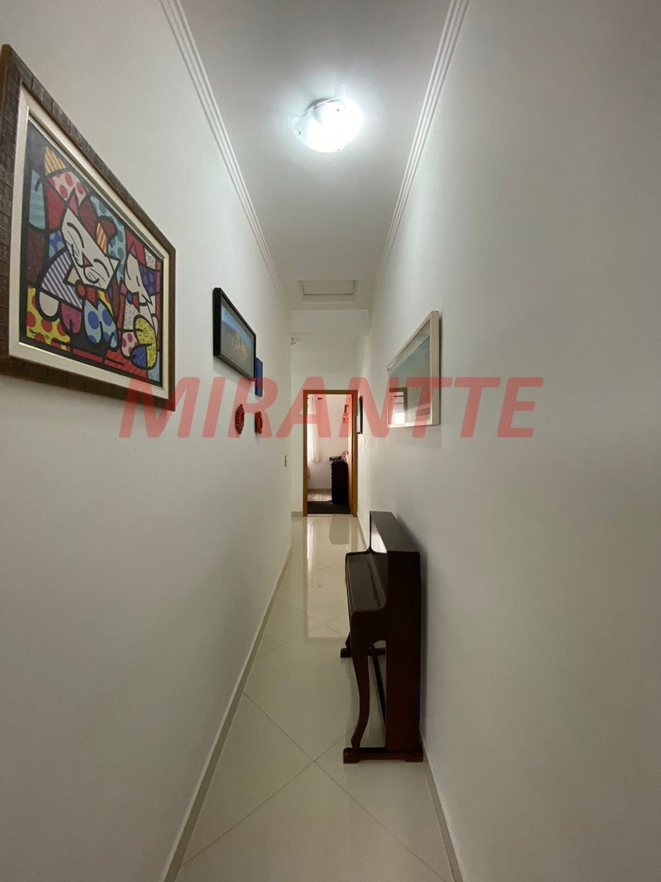 Sobrado de 300m² com 3 quartos em Santa Teresinha