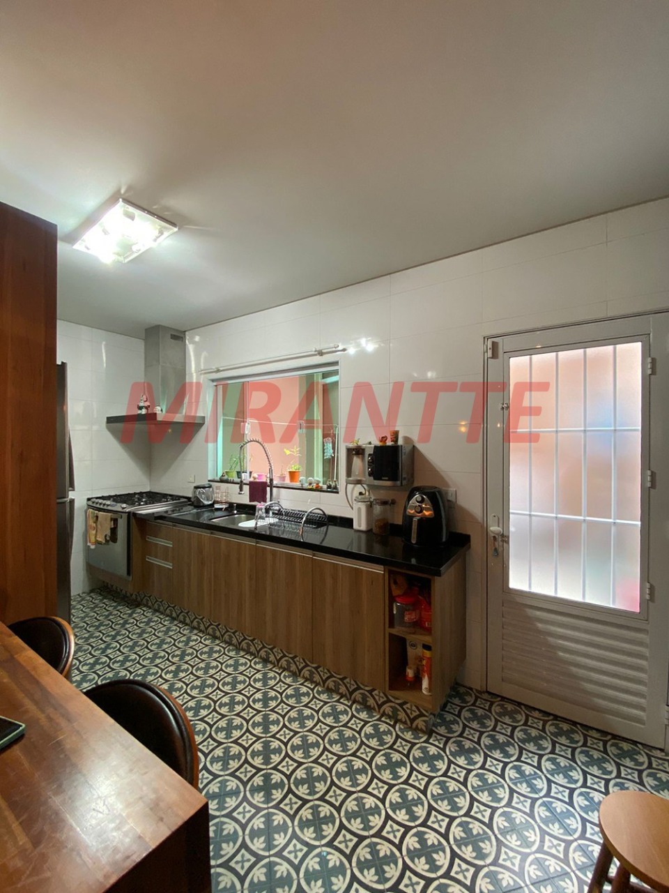 Sobrado de 300m² com 3 quartos em Santa Teresinha