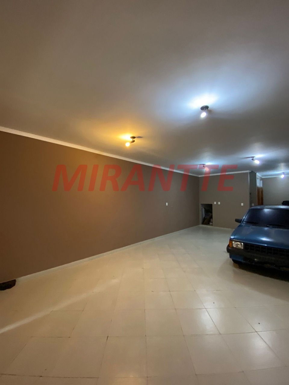 Sobrado de 300m² com 3 quartos em Santa Teresinha