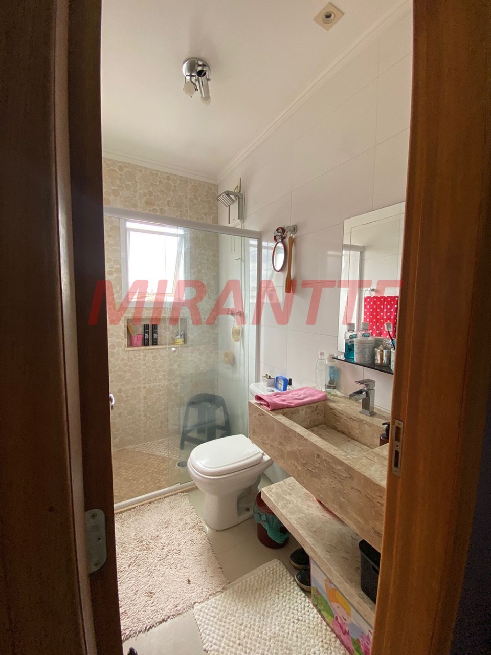 Sobrado de 300m² com 3 quartos em Santa Teresinha